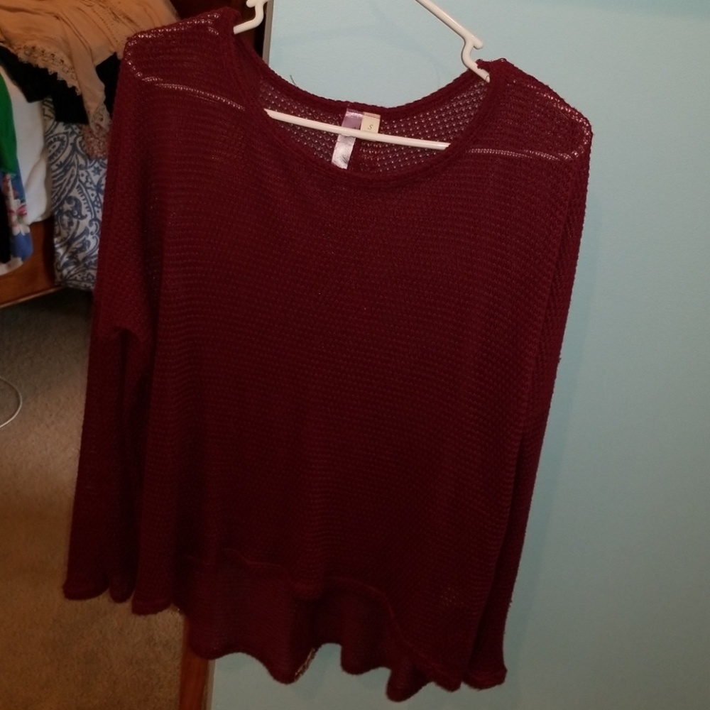 Lightweight sweater